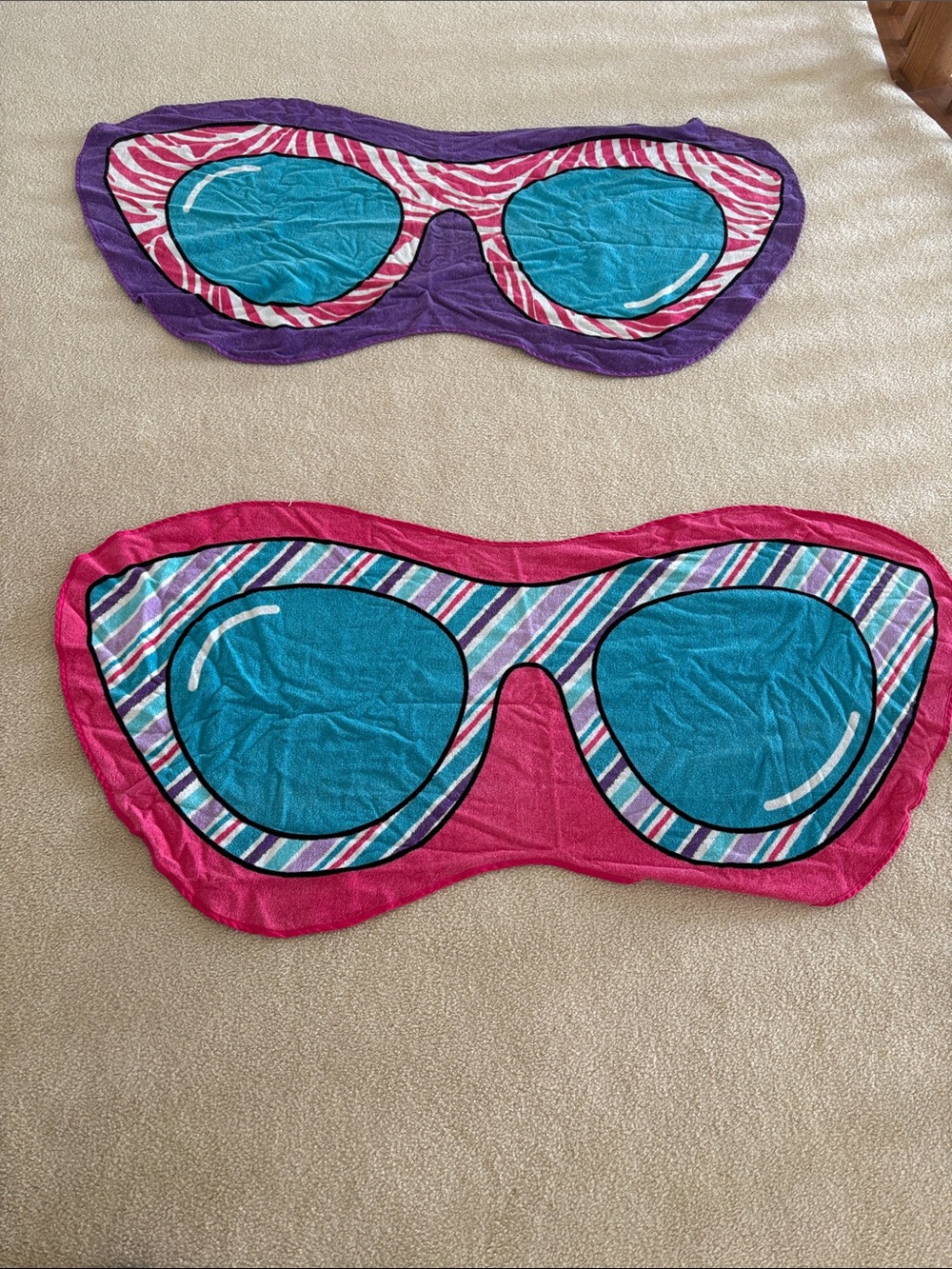 Kids Oversized Sunglasses Beach Towels - Pink & Purple